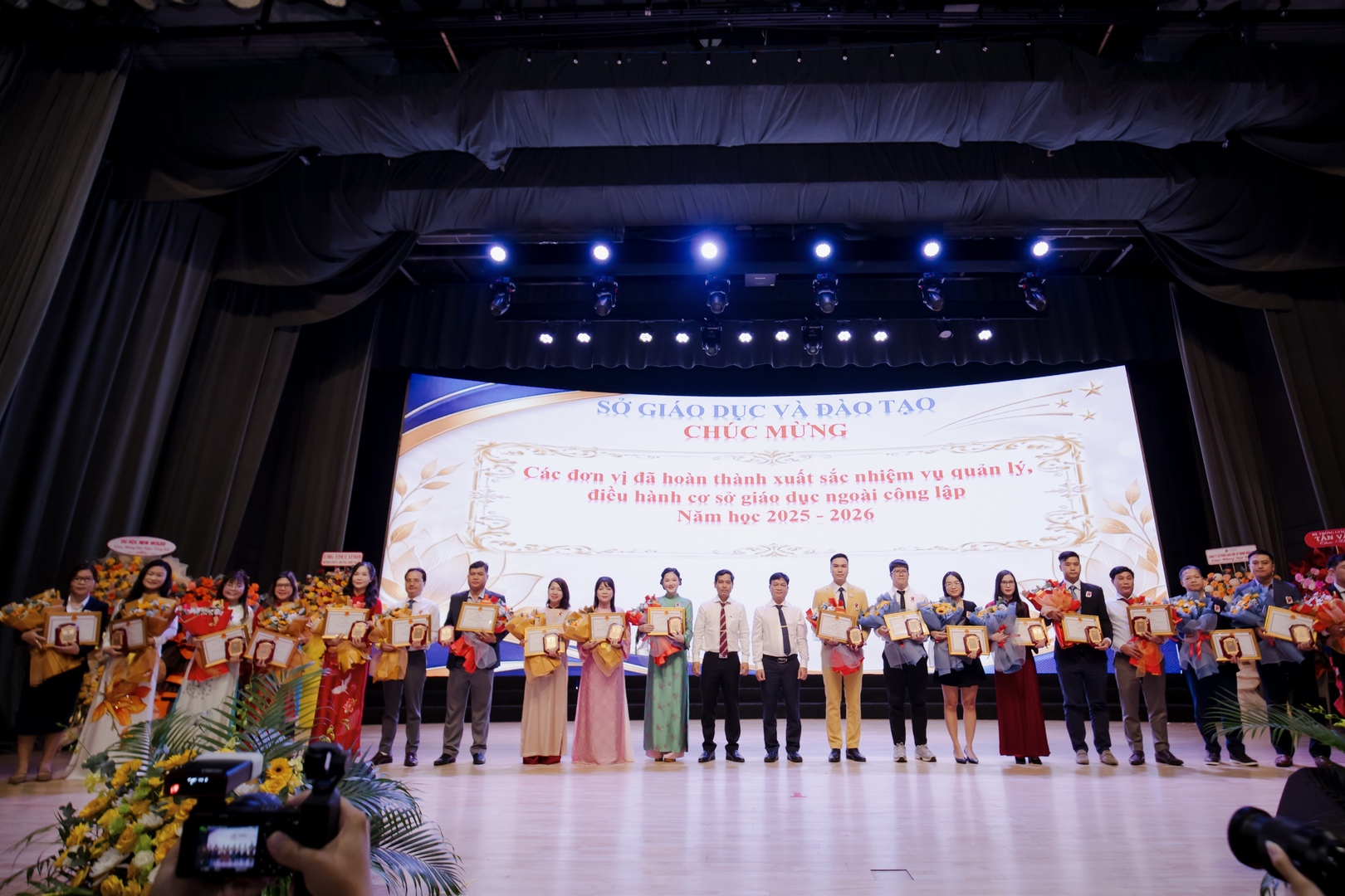 Giấy khen từ Sở Giáo dục TPHCM năm học 2025-2026